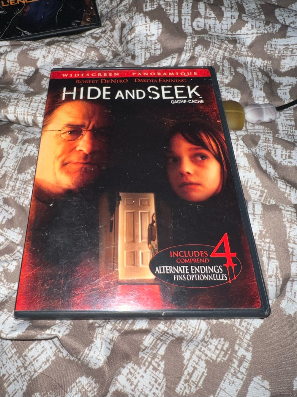 Hide and Seek (Widescreen) DVD - Black